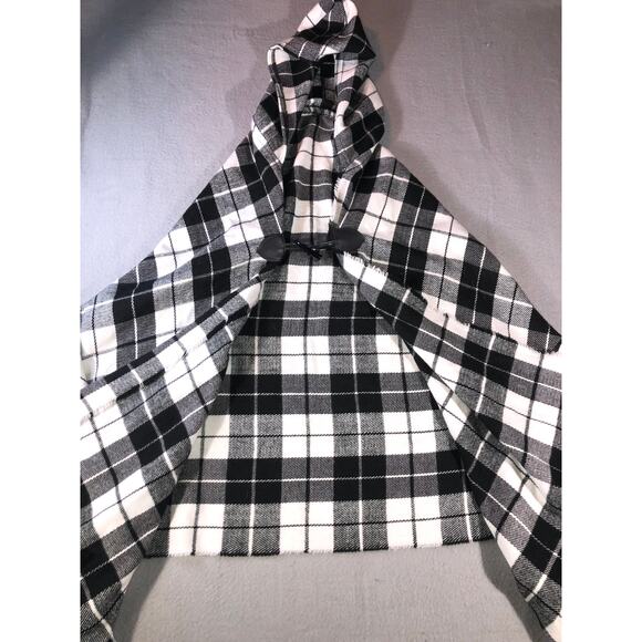 Black White Plaid Hooded Poncho Cape Toggle Closure Fringe Cozy Wrap cottage - Picture 7 of 9